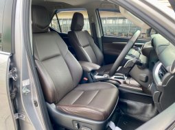 Toyota Fortuner 2.4 VRZ AT 4x4 2016 Silver 9