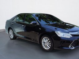 Toyota Camry 2.5 V AT 2017 Hitam 1