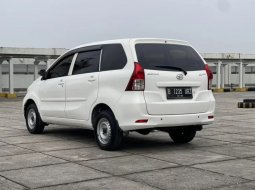 Daihatsu Xenia 1.3 X MT 2014 Hitam 4