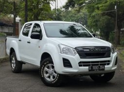 Isuzu D-Max Double Cab Extra 2019 Putih 2