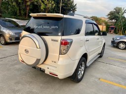 Daihatsu Terios TX 2013 Putih 10