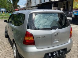 Nissan Grand Livina S 2010 Silver 4