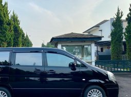 Nissan Serena Highway Star 2009 Hitam 3