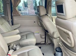 Nissan Serena Highway Star 2009 Hitam 8