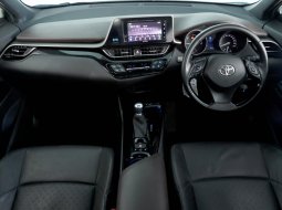 Toyota CHR HV Hybrid AT 2019 Putih 5