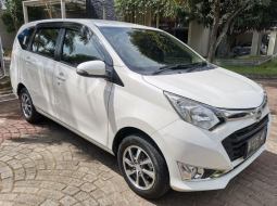 Daihatsu Sigra R 2017 3