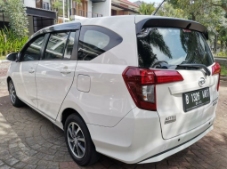 Daihatsu Sigra R 2017 4