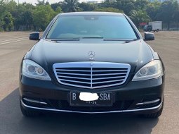 MERCEDES-BENZ S300 AT HITAM 2011 DISKON SAMPE RATUSAN JUTA RUPIAH!! 1
