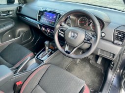 Honda City Hatchback RS CVT 2021 Abu-abu 6