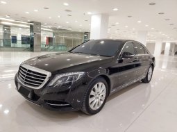 Mercedes-Benz S-Class S 400 2014 Hitam 1