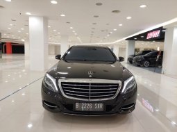 Mercedes-Benz S-Class S 400 2014 Hitam 3