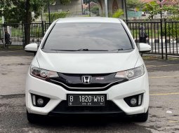 Jual Mobil Bekas Honda Jazz RS CVT 2017 1