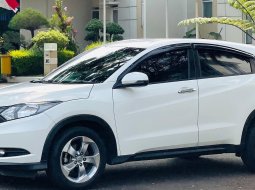 Jual Mobil Bekas Honda HR-V Prestige 2017 3