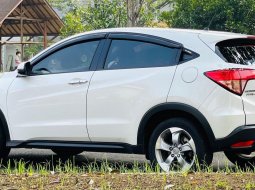 Jual Mobil Bekas Honda HR-V Prestige 2017 7