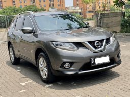 PROMO DISKON TDP - Nissan X-Trail 2.0 CVT 2015 Abu-abu 3