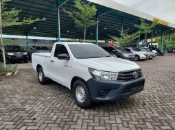 Toyota Hilux S-Cab 2.0 L M/T BENSIN 2018 1