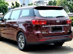 DKI Jakarta, Kia Grand Sedona Diesel 2018 kondisi terawat 3