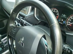 Mitsubishi Xpander Sport A/T 2018 Abu-abu 5