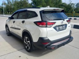 Di jual Mobil Bekas Toyota Rush TRD Sportivo 2019 4