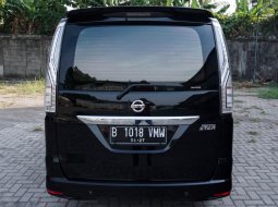 Jual cepat mobil Nissan Serena 2018 2