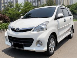 Toyota Avanza Veloz Luxury 1.5 AT 2014 KM26rb DP Minim