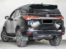 Toyota Fortuner 2.4 VRZ AT 2017 3