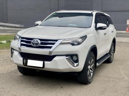 PROMO DISKON TDP - Toyota Fortuner 2.4 VRZ AT 2017 Putih 2