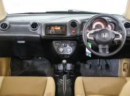 Dijual Honda Brio Satya E MT 2015 Putih Murah Bergaransi Siap Pakai Kilometer Asli DP 5Juta 4