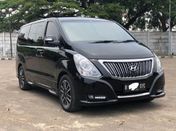 Hyundai H-1 Royale Diesel 2018 Hitam 3