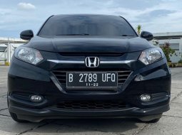 FAST SALE!!!!!Honda HR-V E 2017 Hitam 3