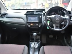 Honda Mobilio RS CVT 2017 Abu-abu Siap Pakai Murah Bergaransi Kilometer Asli DP 15Juta 4