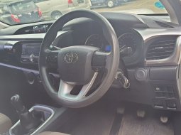 Promo Toyota Hilux D-Cab 2.5 G MT 4X4 thn 2017 6