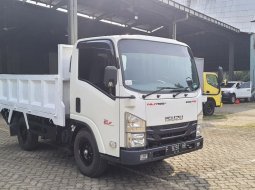 Isuzu Elf NLR 2021 Truck 1