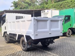 Isuzu Elf NLR 2021 Truck 3