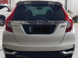 Honda Jazz RS A/T ( Matic ) 2018 Putih Km Cuma 37rban Mulus Gress Siap Pakai 5