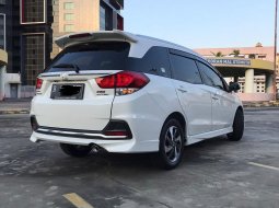 Honda Mobilio RS MT 2019 Putih 2