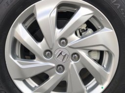Honda Mobilio E CVT 2018 Putih 10