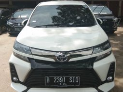 Toyota Avanza 1.5 veloz 1