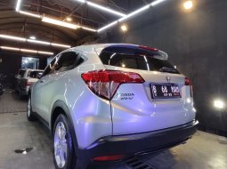 Honda HR-V Prestige 2020 3