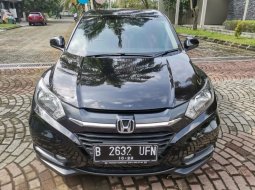 Di jual Mobil Bekas Honda HR-V 1.5L E CVT 2017
