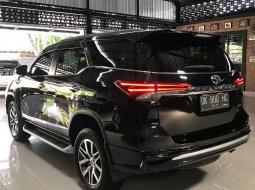 Toyota Fortuner VRZ 2016 Hitam 6