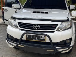 Toyota Fortuner 2.4 G VNT  MT 2015 SUV 1