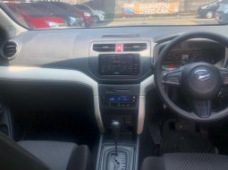 Daihatsu Terios X A/T Deluxe 2019 Hitam Siap Pakai Murah Bergaransi Kilometer Asli DP 17Juta 4