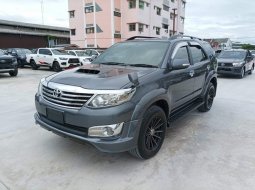 2015 TOYOTA FORTUNER 2WD AT 1