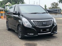 Hyundai H-1 Royale Diesel at 2018 Hitam 2