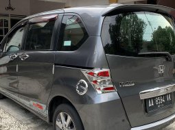 Honda Freed PSD 2010 10