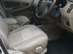 Toyota Kijang Innova G Luxury 2013 8