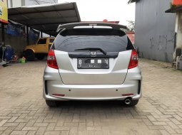 Honda Jazz 1.5 AT 2011 4