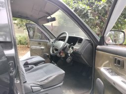 Toyota Kijang SGX Manual 2000 disel 6