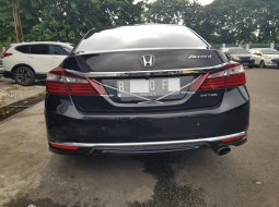 Honda Accord 2.4 VTi-L 2016 Hitam 4